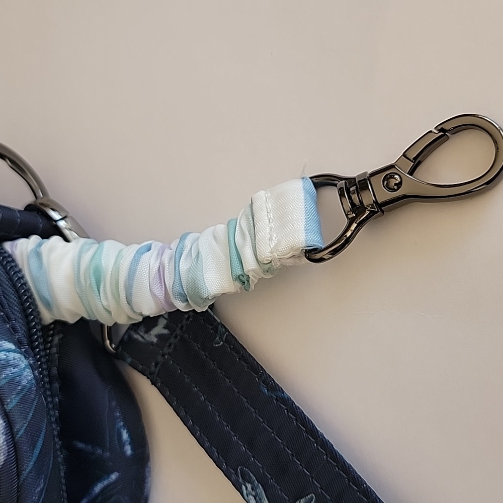 LUG CAROUSEL XL RFID QUILTED CROSSBODY/SHOULDER BAG - Picture 15 of 16